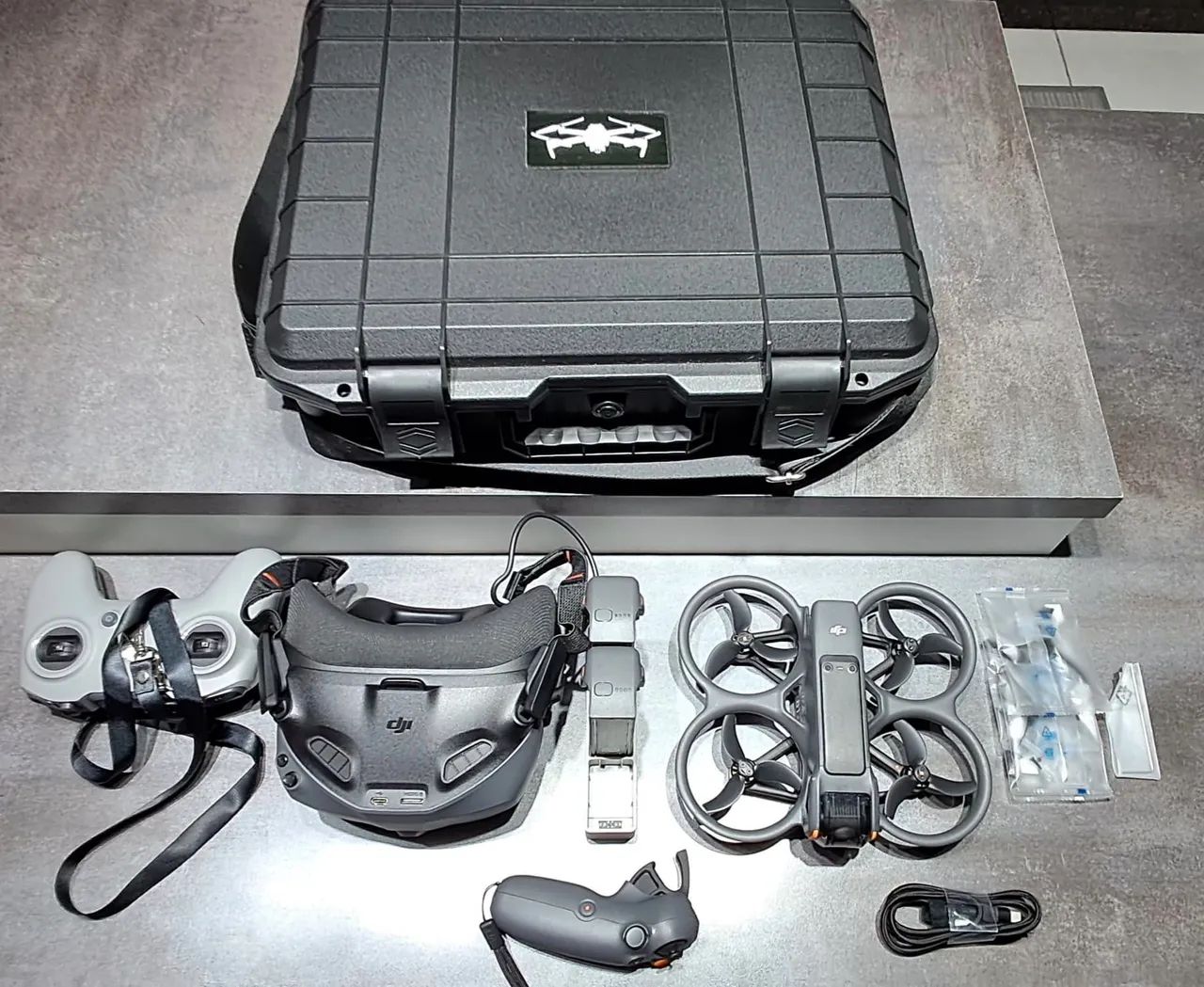 DJI Avata 2, GogglesN3,  Motion Controller, Hub, 2 Baterias, FPV RC 3, Maleta Stank rígida - Foto 2