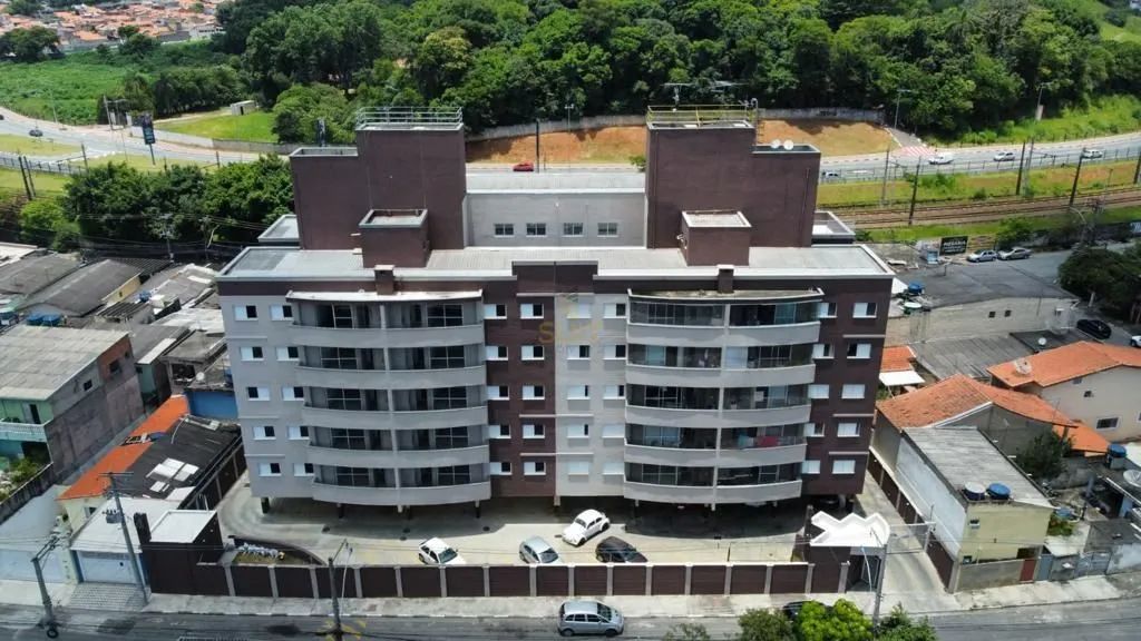 RUBI - Ótimo Apartamento com 75m², 2 Dorms (1 Suíte), Sacada com Churrasqueira e