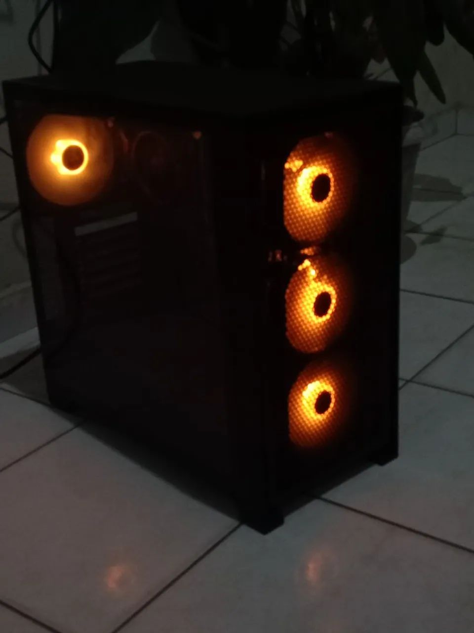 Gabinete gamer com fasn argb