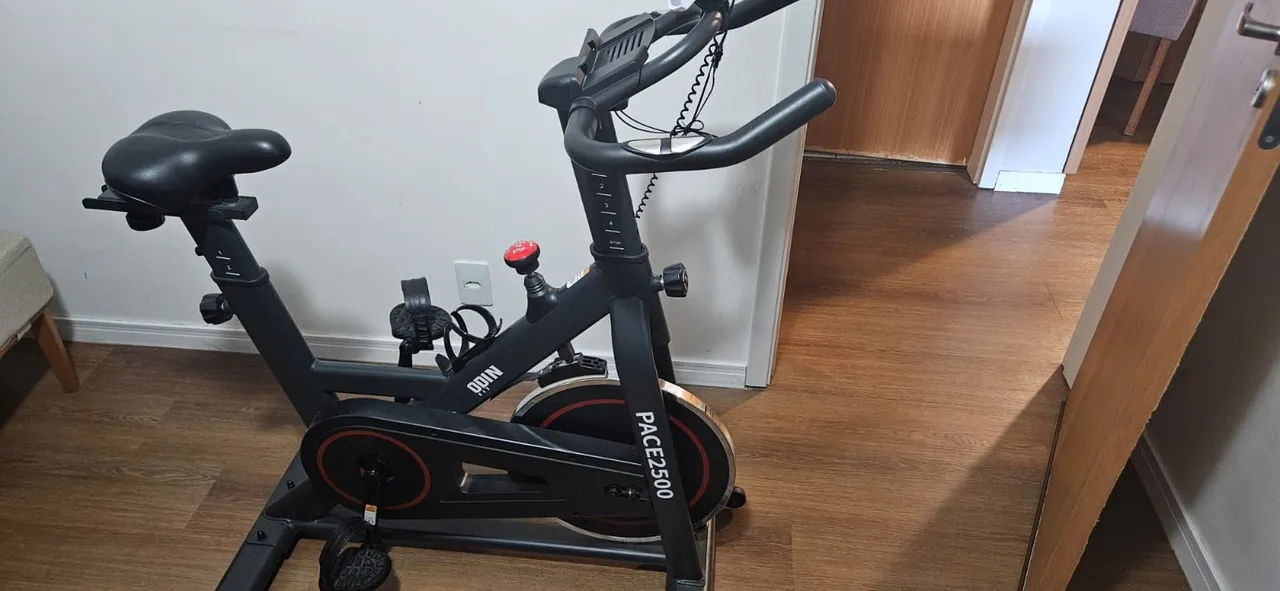 Bike Ergométrica Odin Pace 2500 - Academia e Exercícios - Maria