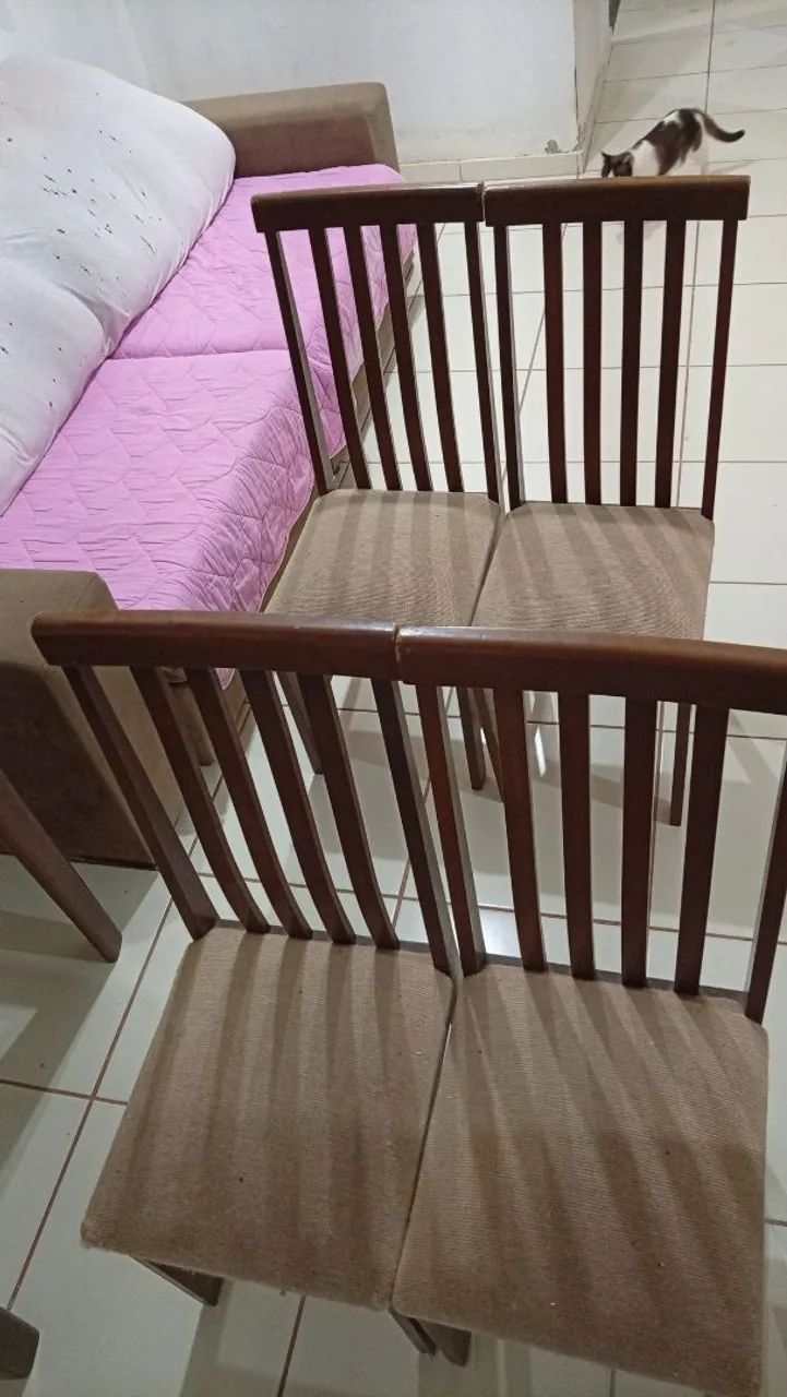 Mesa com 4 cadeiras  - Foto 2