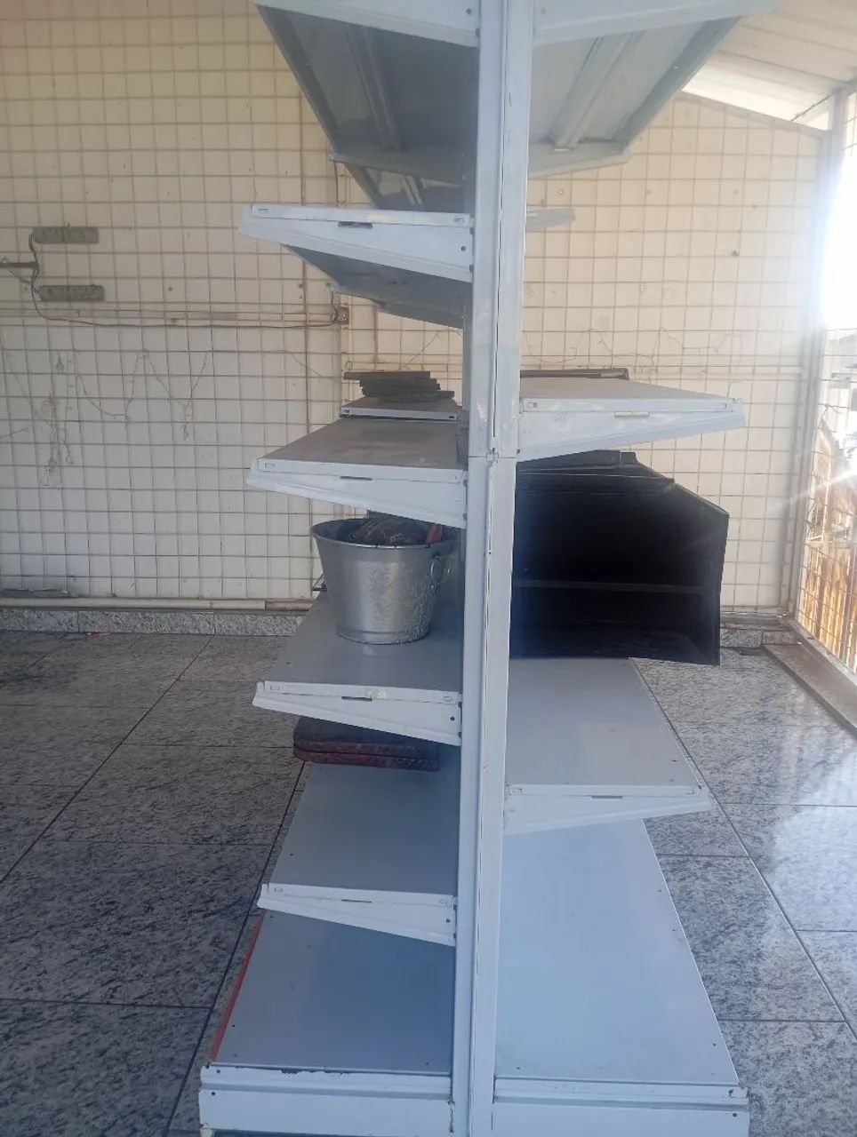 Vende se 2 gôndolas super novas  - Foto 3