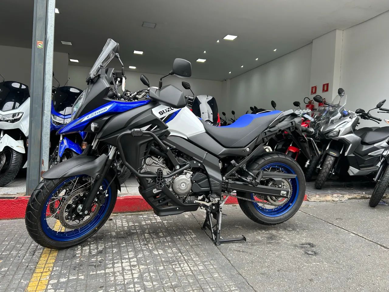 Suzuki V-Strom 650 Xt Ano 2027 Já Documentada - Foto 2