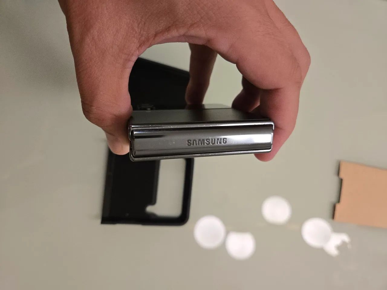 Z flip 4 , 512gb , com caixa e nota fiscal - Foto 4