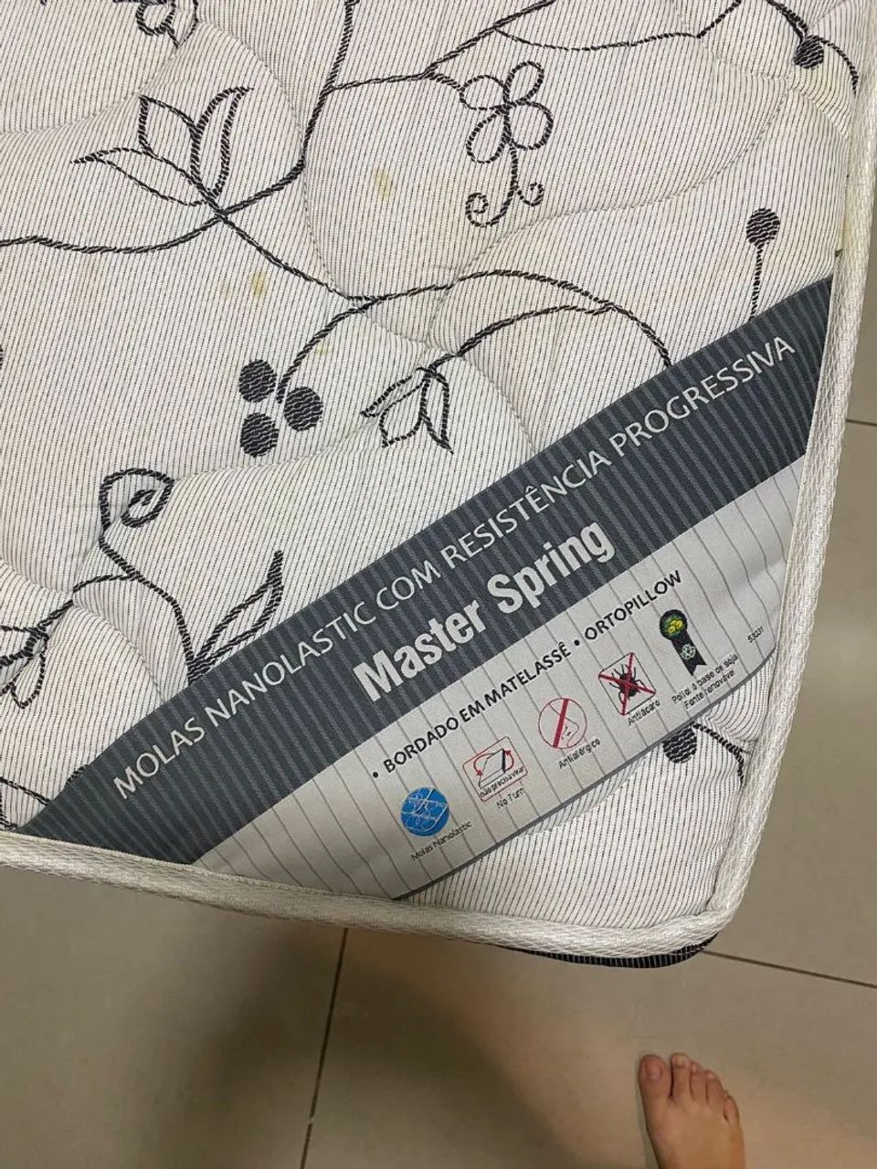 Cama bicama de solteiro.