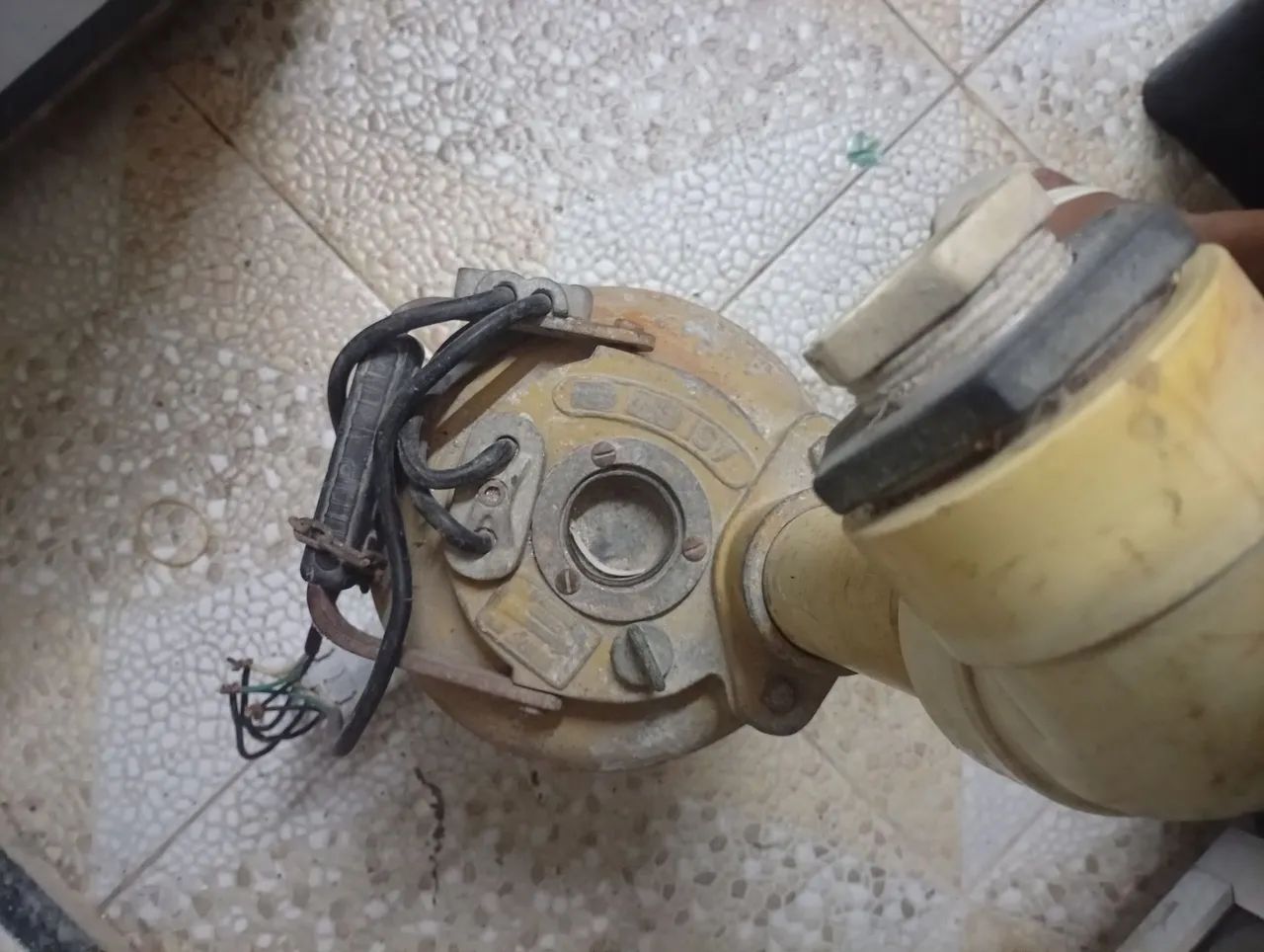 Bomba submersa 