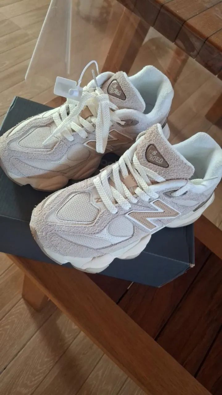 Tênis New Balance 9060 N 38 - Foto 2