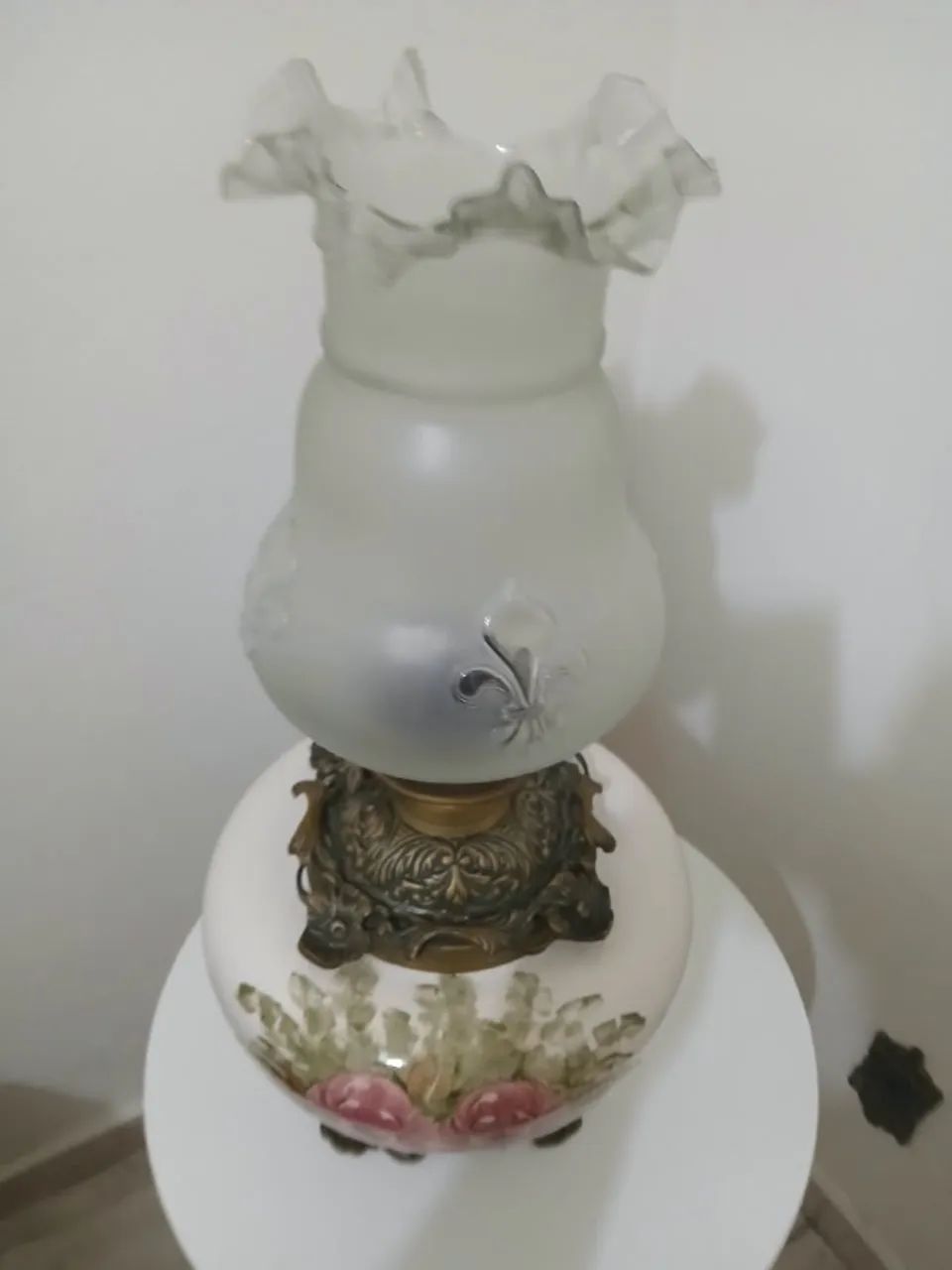 Abajur pata choca de porcelana e bronze  - Foto 3