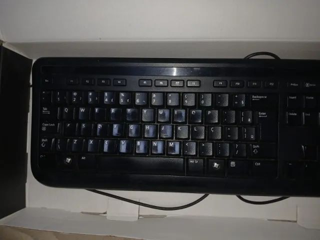 Teclado com fio Microsoft Wired Keyboard 400 - Foto 3