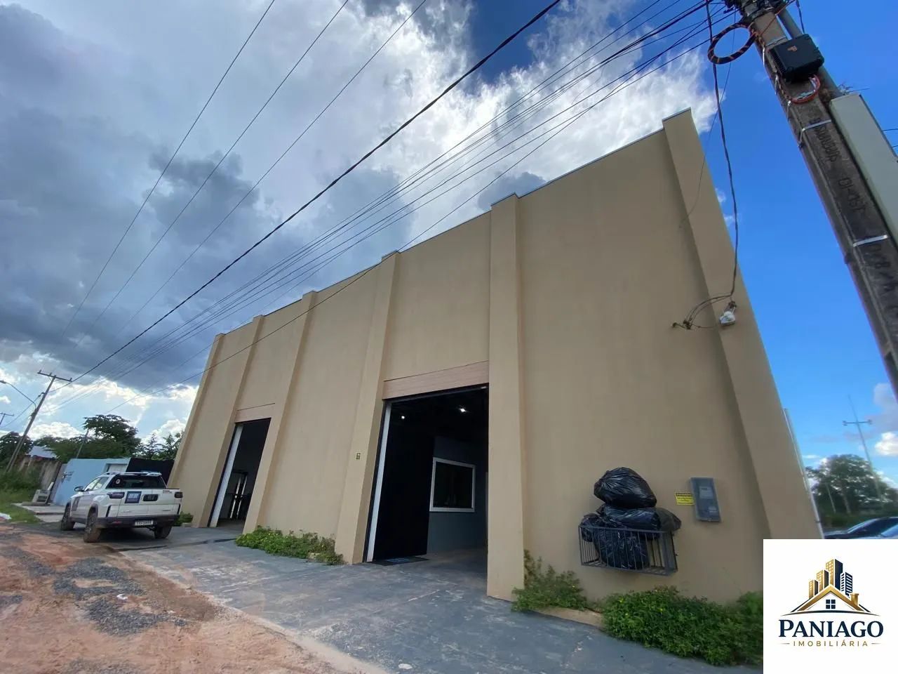 Barracão 430 m², pé direito alto, energia solar - Parque Geórgia, Cuiabá/MT