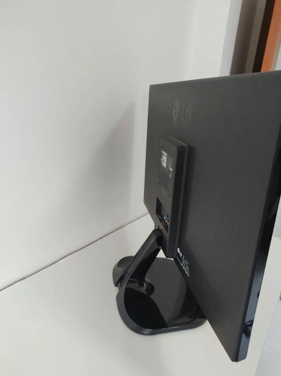 Monitor LG LED 23" Full HD LED - Foto 3