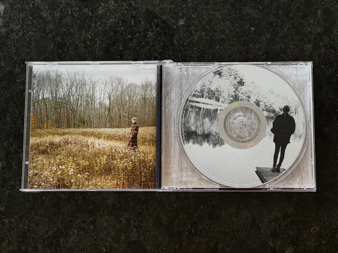 CD evermore - Taylor Swift - Foto 2