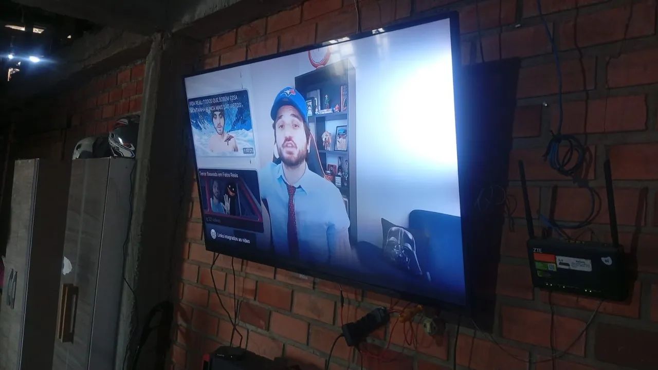 Tv Philco 60 polegadas LED não é smart acompanha controle sem pezinhos 