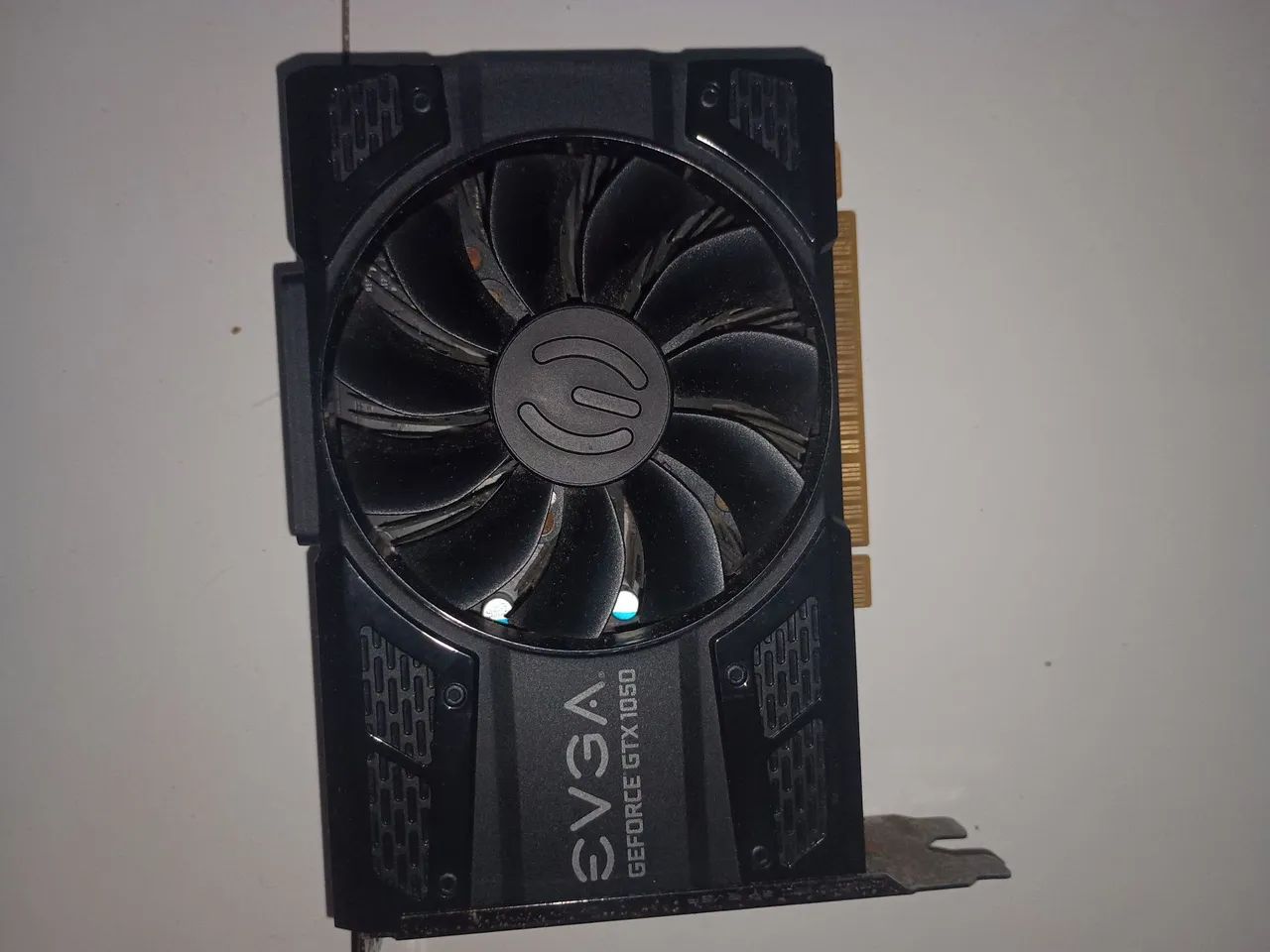 Placa de vídeo EVGA GTX 1050 com defeito 