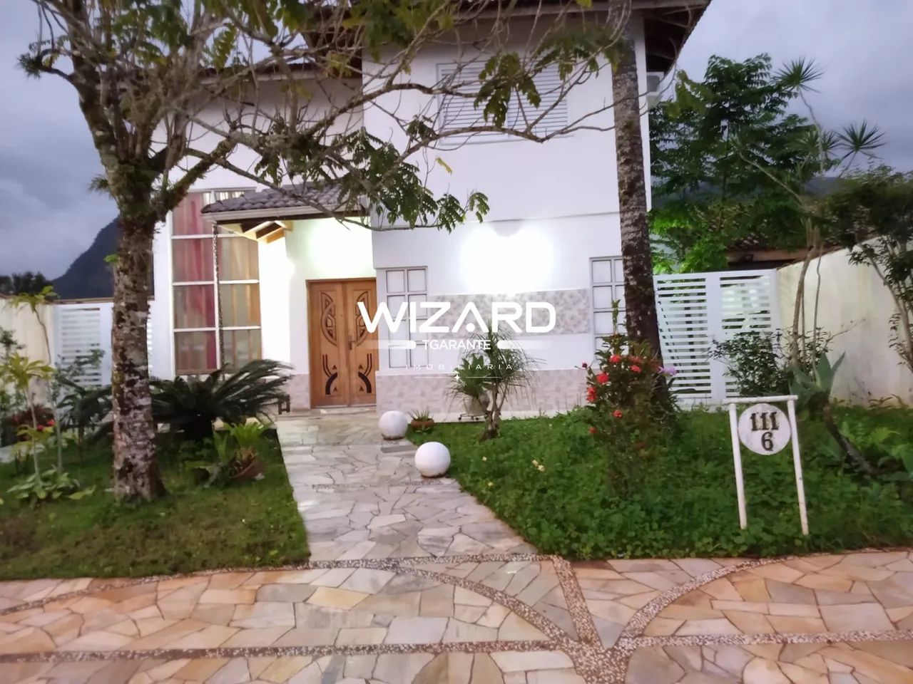 Sobrado para venda com 504 m², 5 vagas