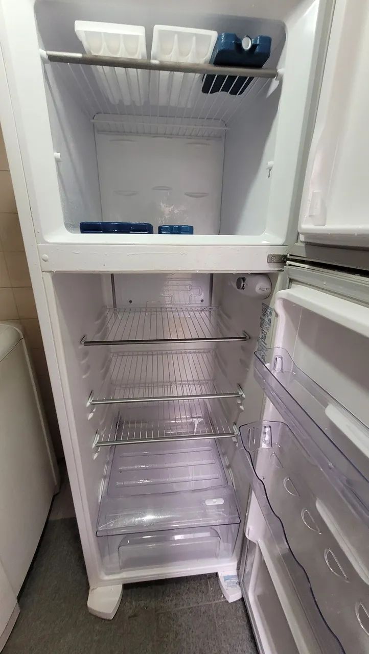 Geladeira Electrolux DC 44 - Foto 4