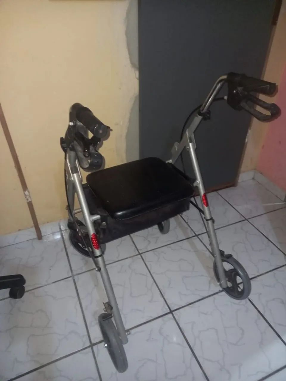 Cadeira de passeio - Foto 2