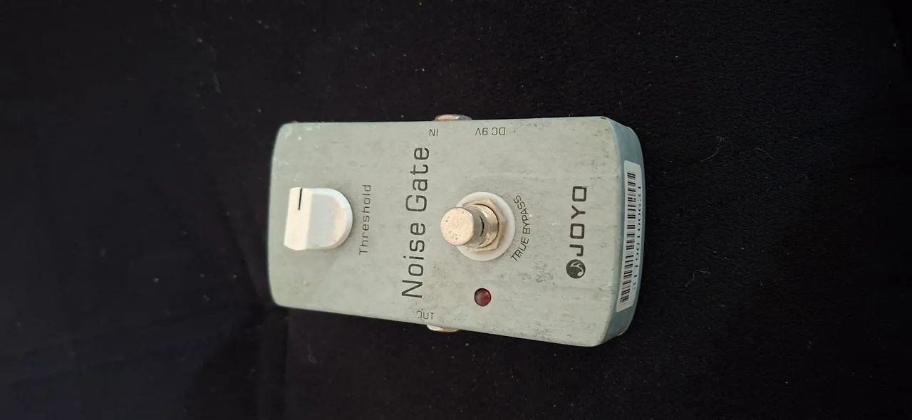 Pedais de guitarra e caixa amplificada  - Foto 5