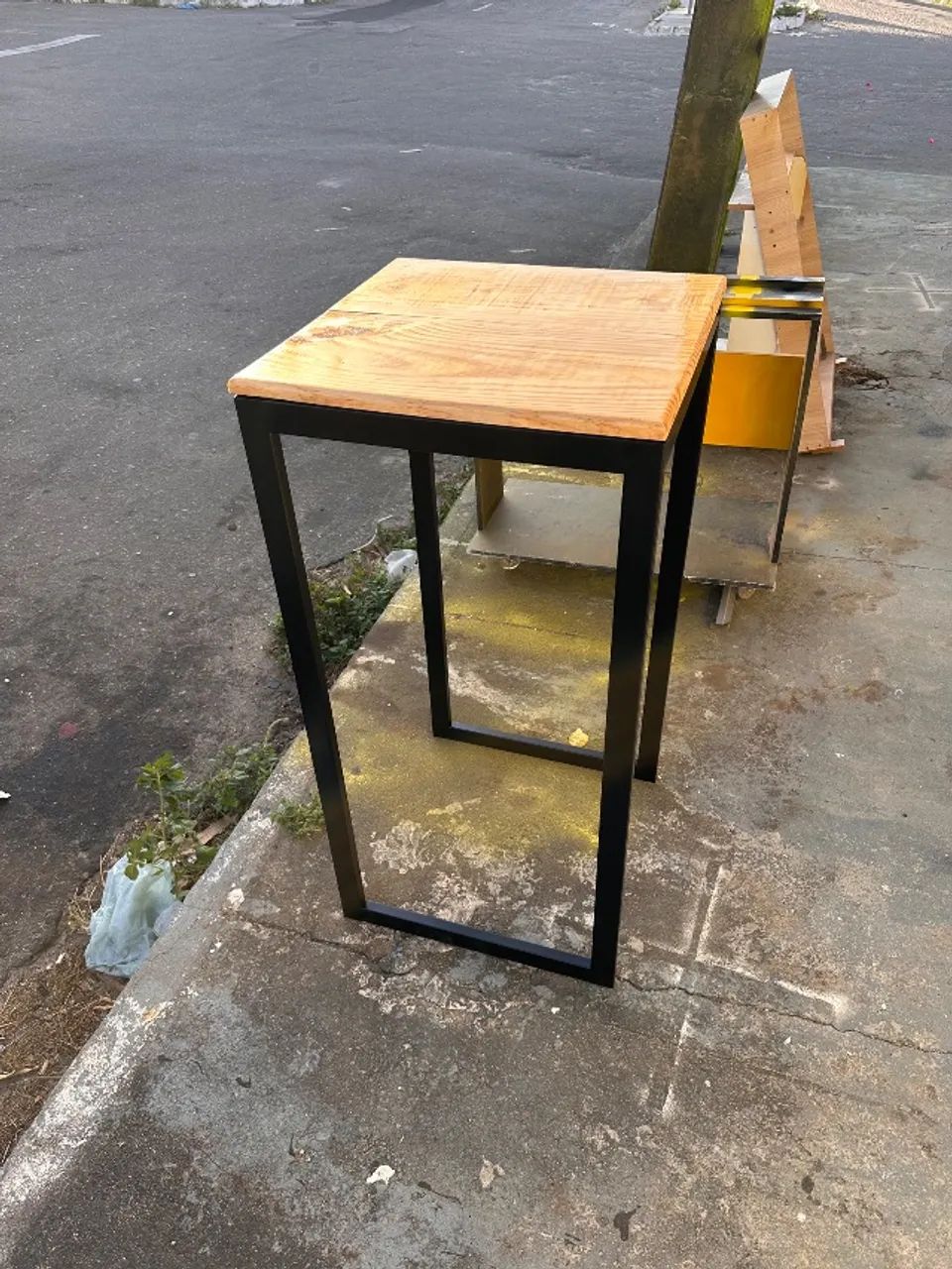 Mesa em metalon com pinus - Foto 5