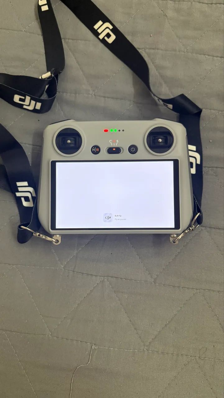 Controle DJI RC 2 com Tela Integrada - Estado de Novo - Foto 2