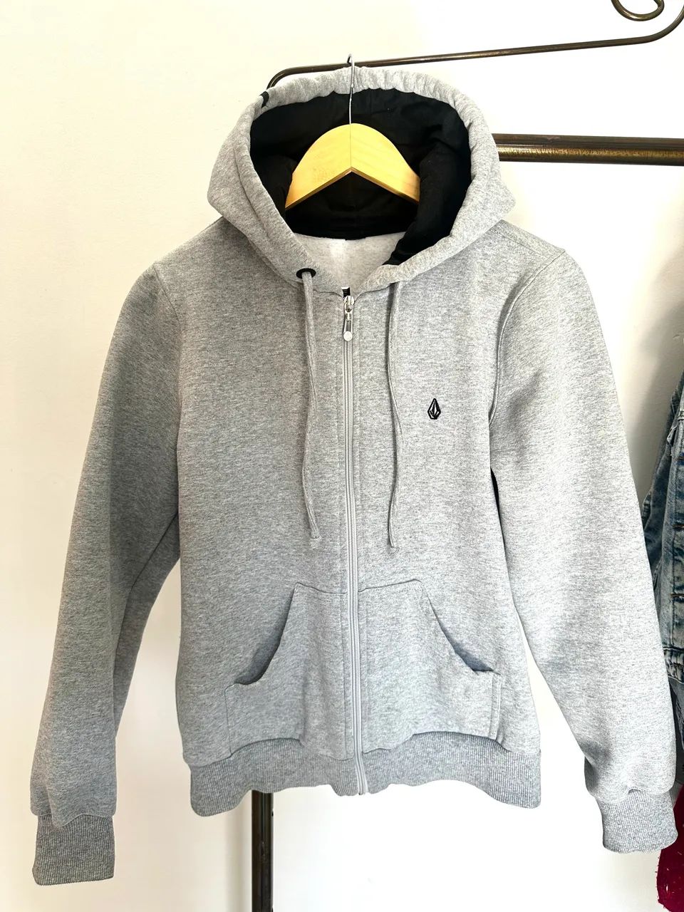 Moletom Volcom Original Feminino M Cinza com Capuz e Zíper