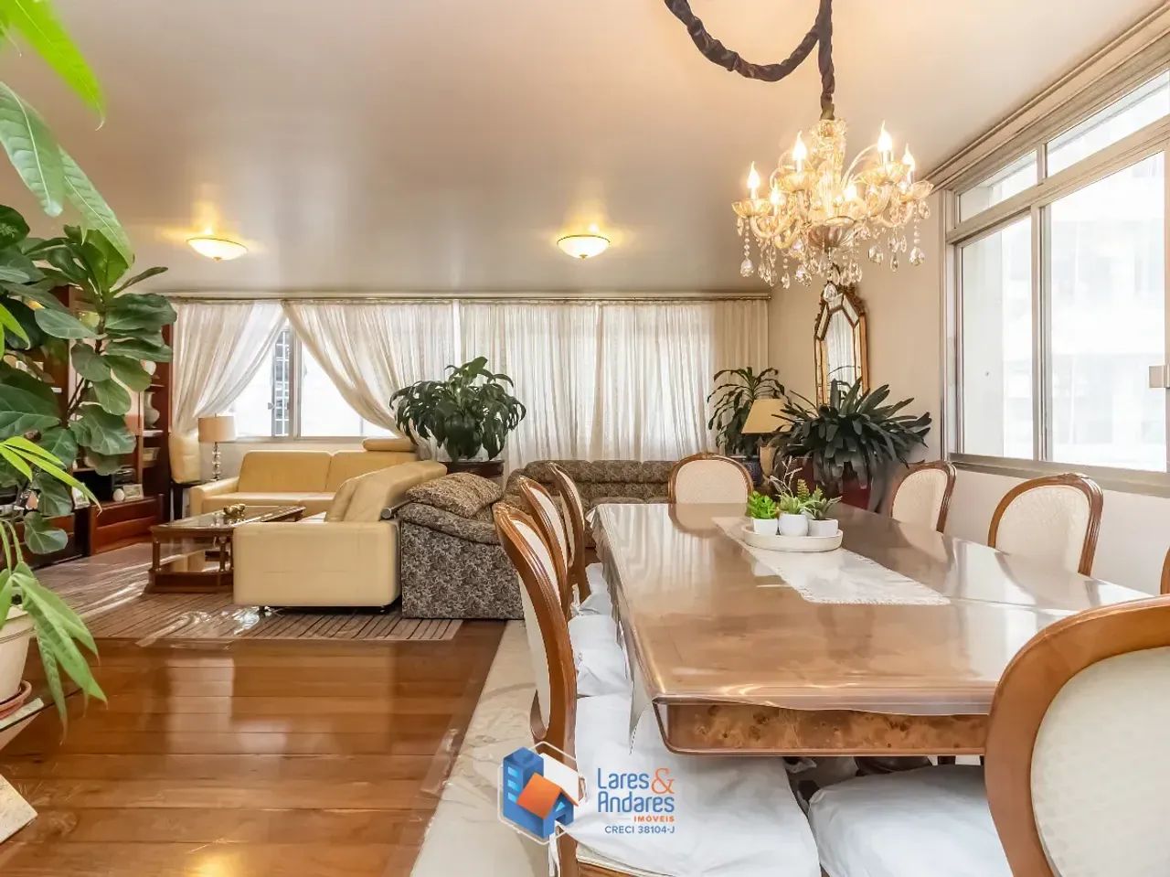 Apartamento para venda em Itaim Bibi com 3 quartos, sendo 1 suíte, 180m²