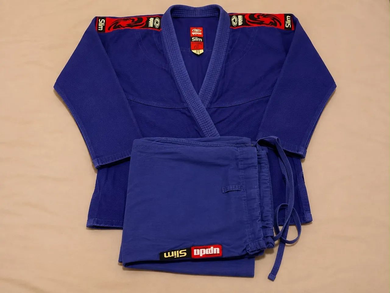 Kimono Ippon Slim Azul
