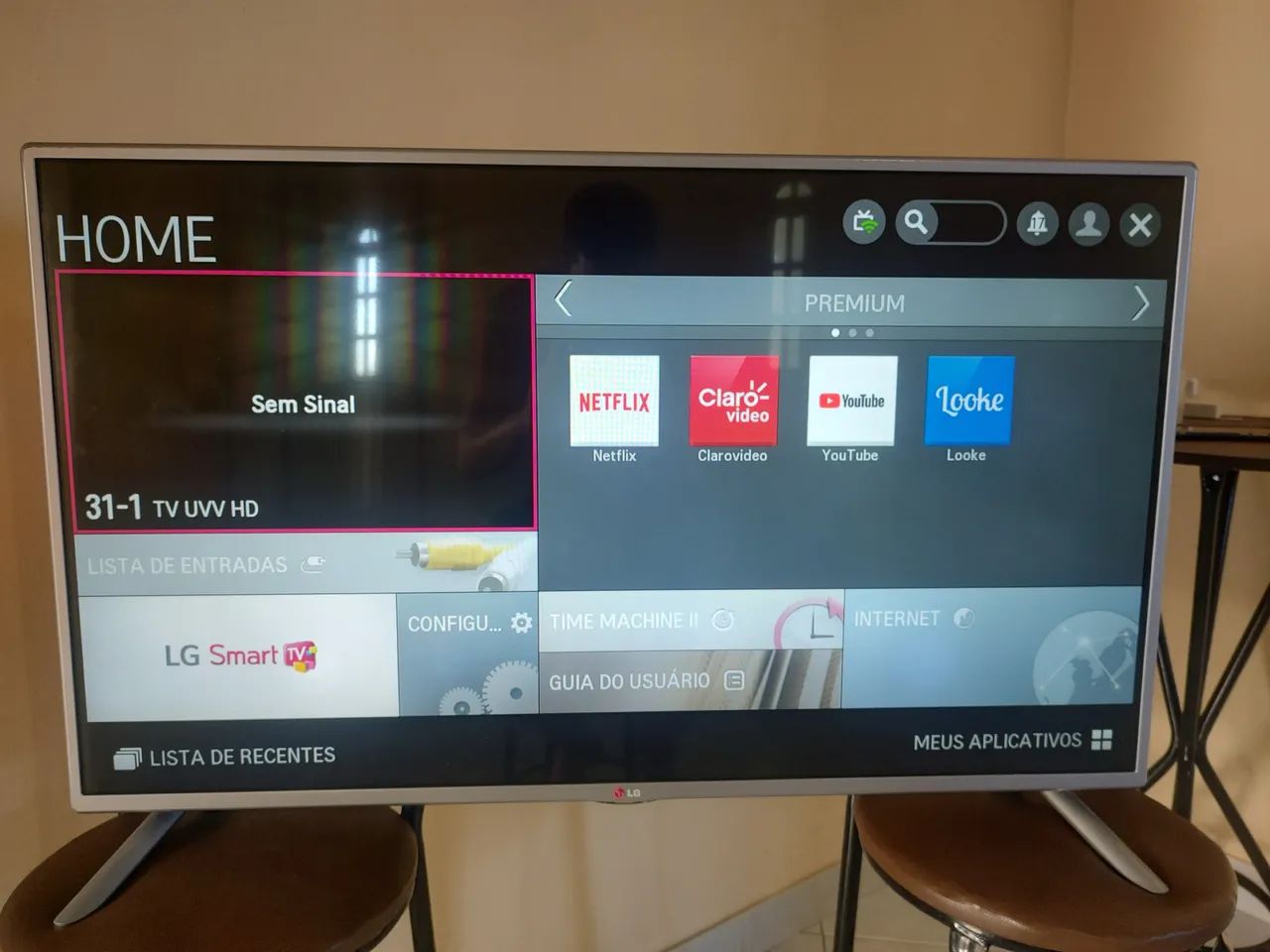 Smart TV LG 32 Polegadas / Branquinha / Pega YOUTUBE!!  - Foto 2