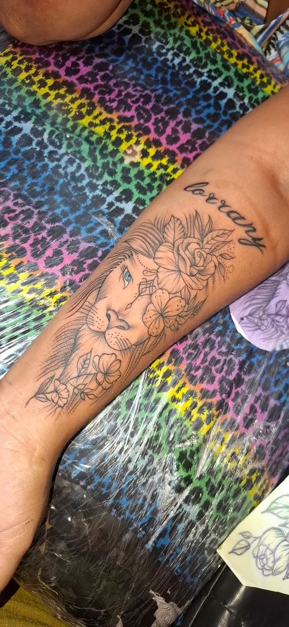 Aplicações de piercings e tatuagens em geral!!! - Foto 4