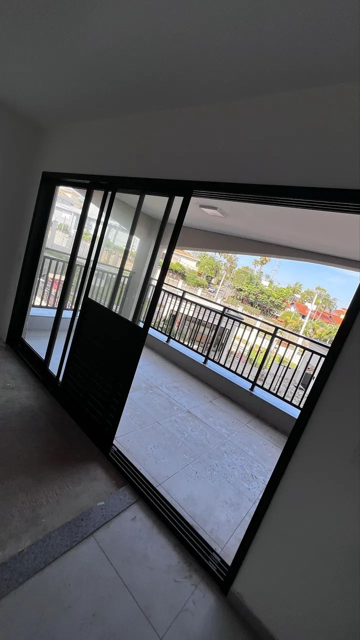 Porta 4 folhas com esquadria de alumínio  - Foto 3