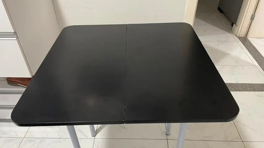 Mesa dobrável preta em MDF - Foto 2