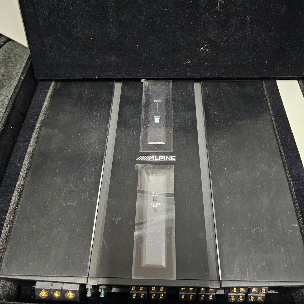 Processador de Audio Alpine Status HDP-D90 