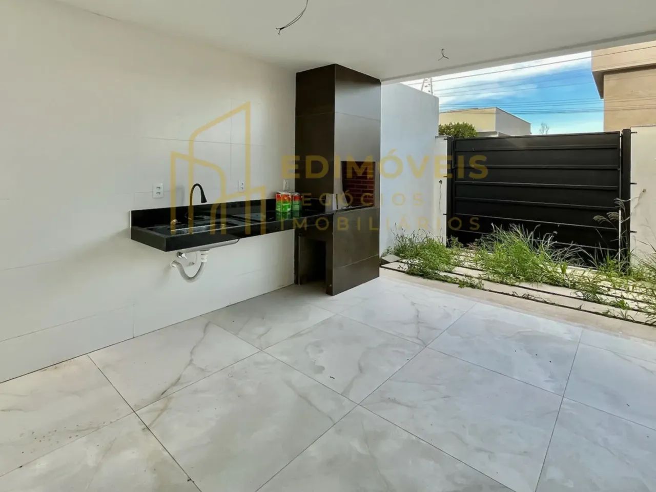 Oportunidade na Planície da Serra: Casa 3 quartos com design moderno - Foto 2
