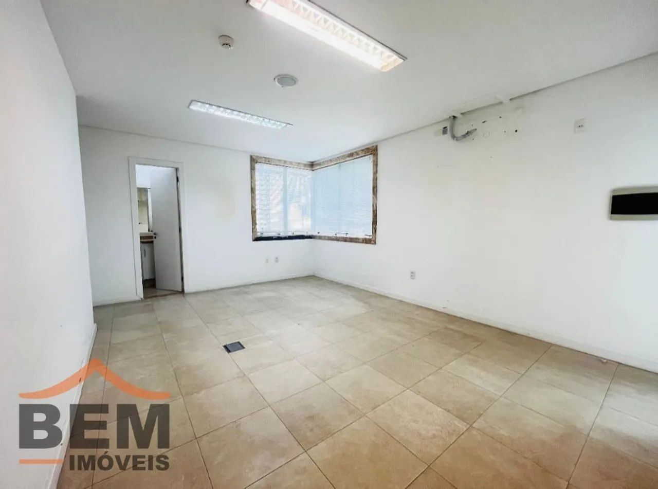 Excelente sala de 36m² para locação no Centro de Itajaí/Sc - Foto 3