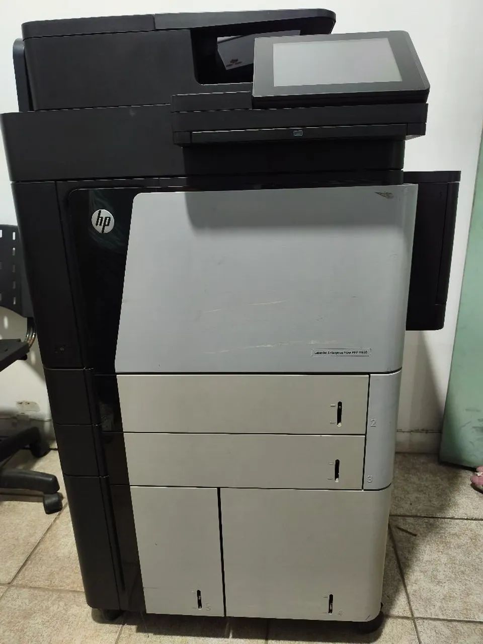 Impressora HP Enterprise Flow MFP M830 - Foto 2