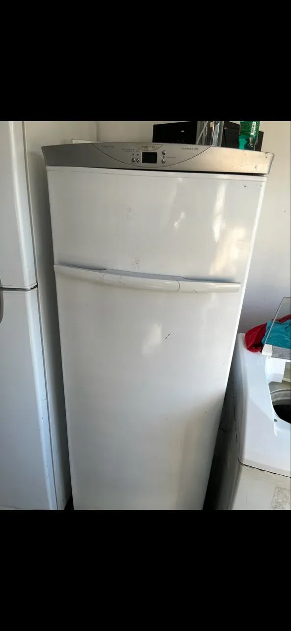 Freezer Frost Free Electrolux 280L - Funcionando Perfeitamente - Foto 2