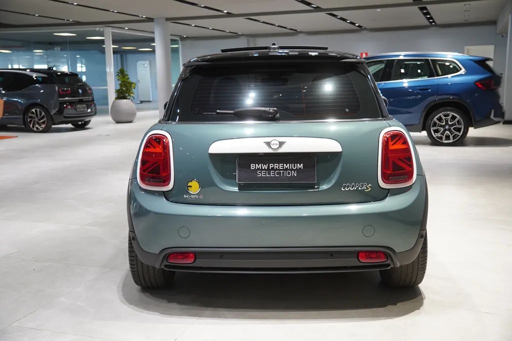 Mini Cooper SE Multitone Edit. 3P (elétrico) 2023 - Foto 5