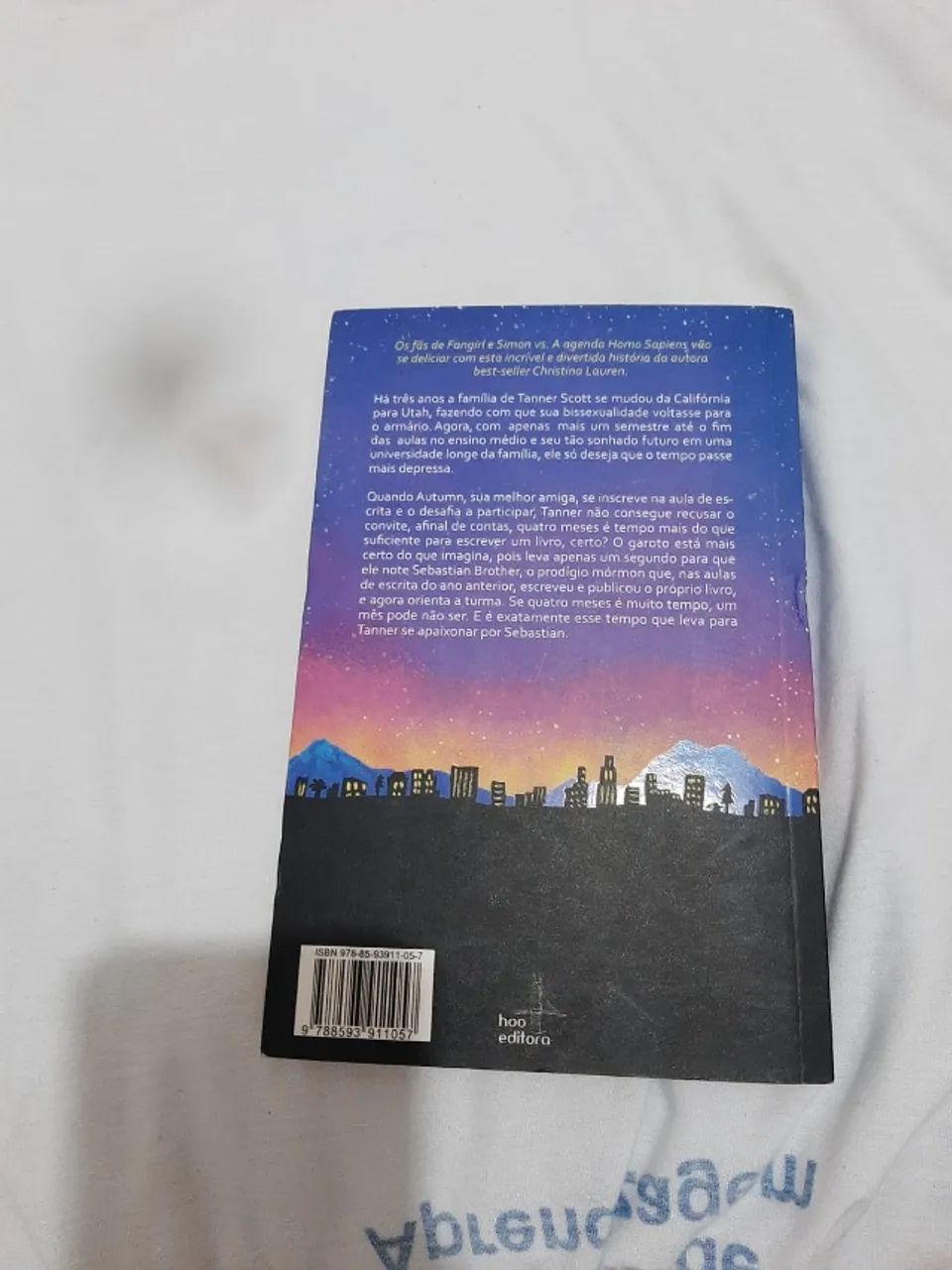 Livro " Como eu era antes de você" - Foto 3