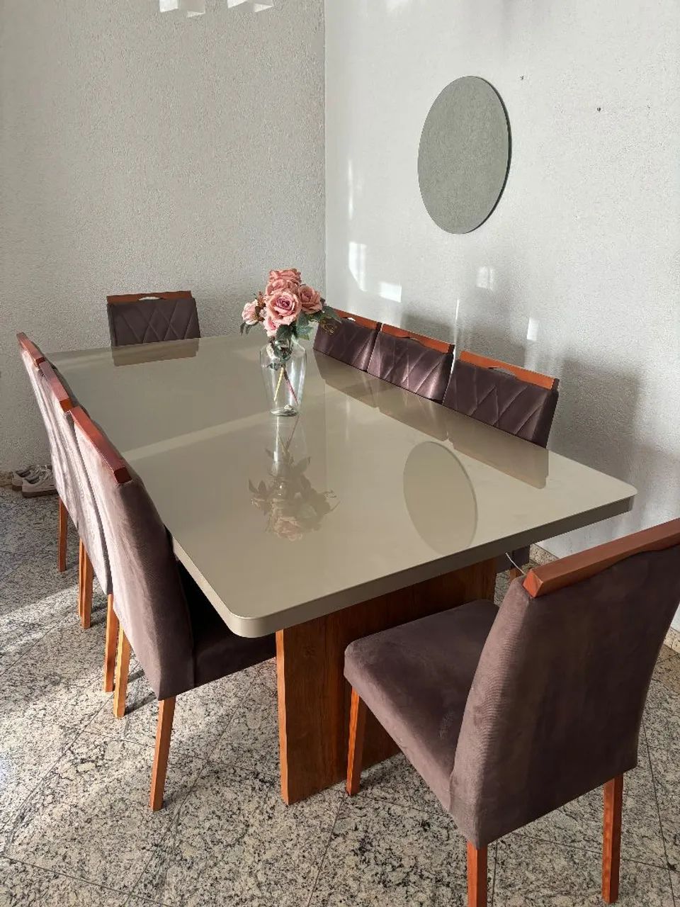 conjunto de mesa de jantar com 8 cadeiras usado - Foto 2