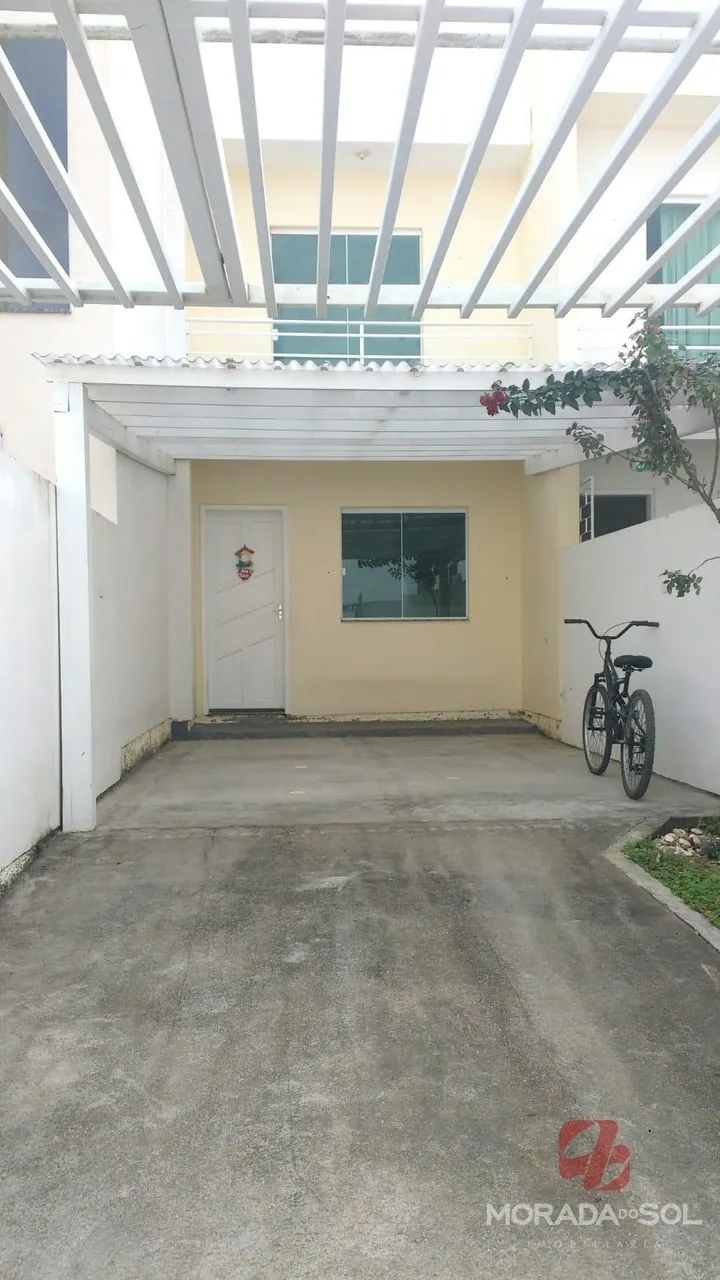 Sobrado Geminado à Venda em Joáia, Tijucas | 2 Dorms