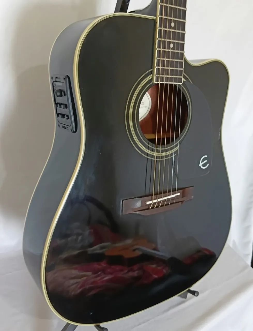 violão Epiphone Pro-1 Ultra EB