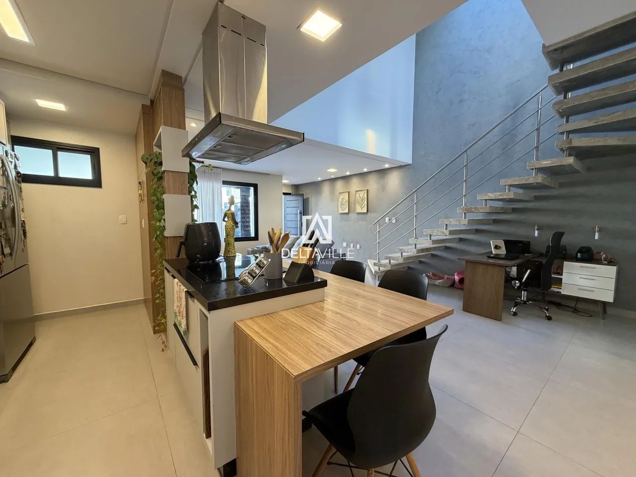 Casa Três(3) Quartos Com Suíte,Banheira e Piscina - Foto 4