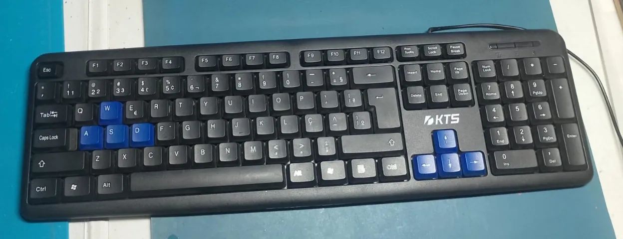 Teclado USB416602106584770560