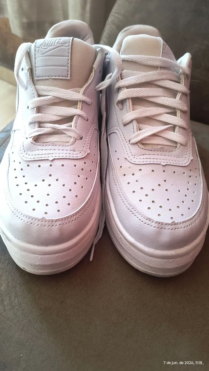 Tênis Nike Air Force número 40 em couro - Foto 4