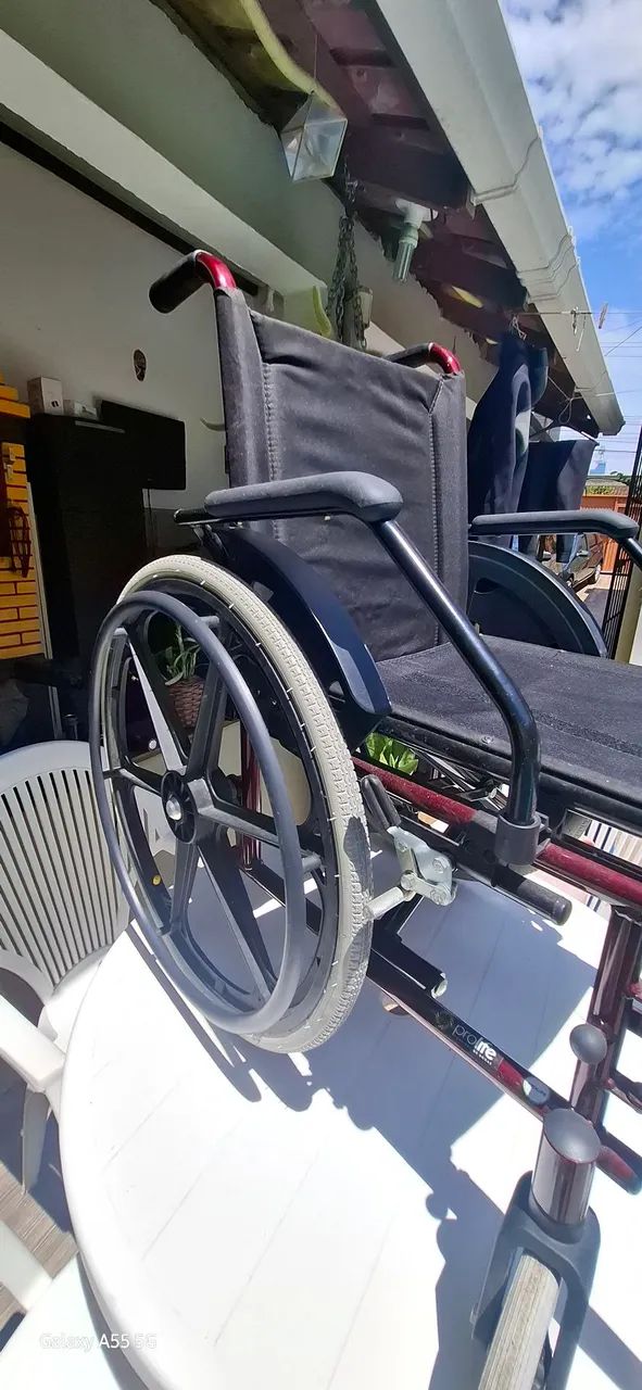 Cadeira de rodas  - Foto 2