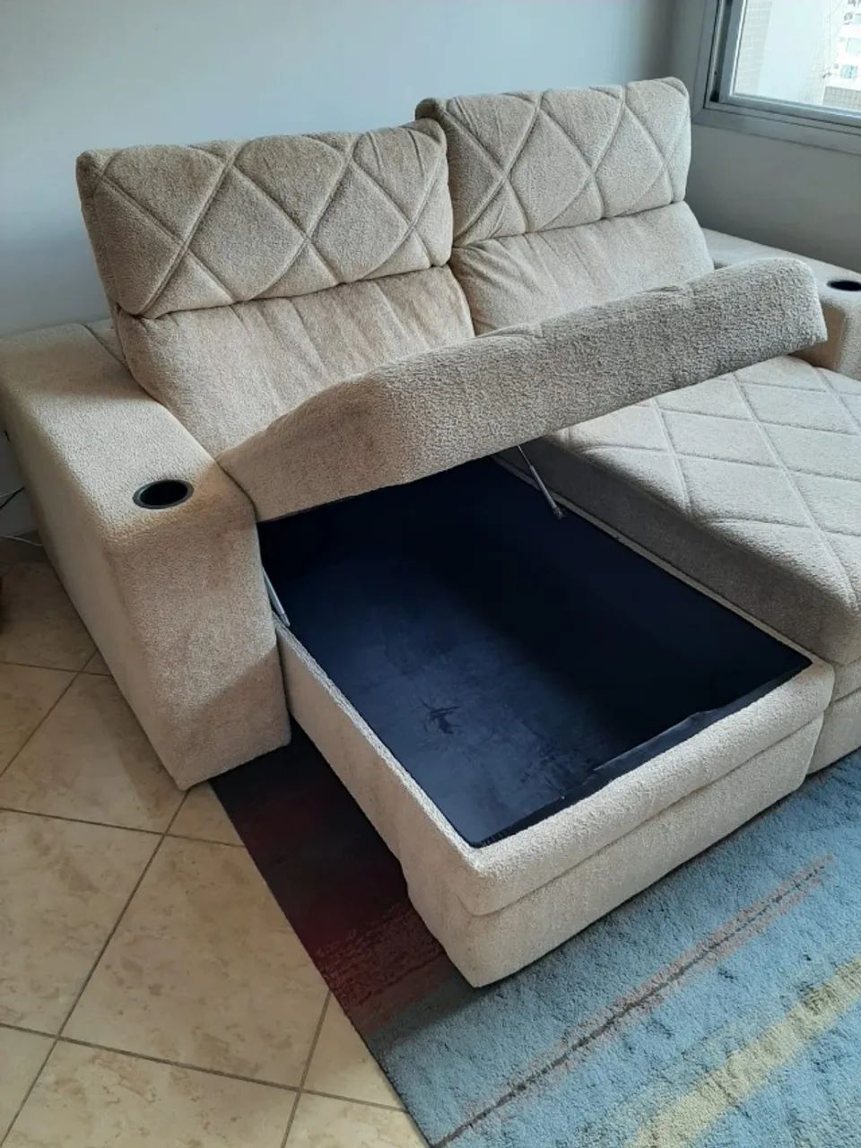 Sofá reclinável com chaise e baú Plenitude Design