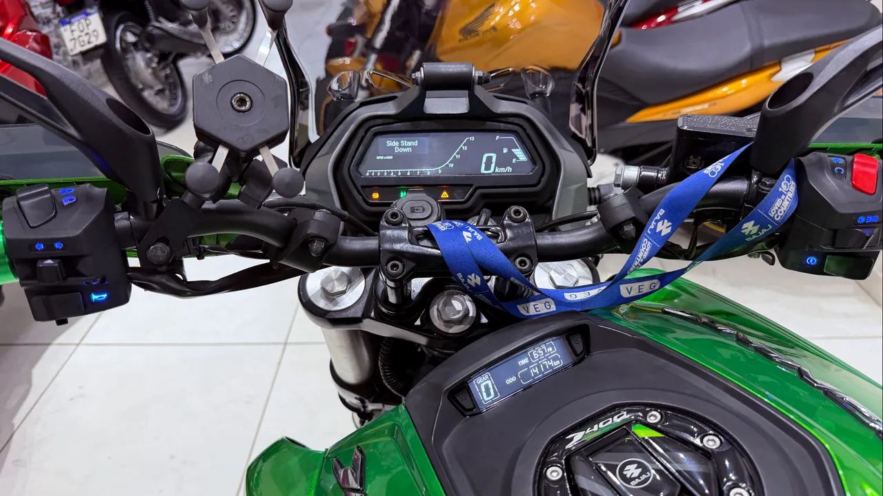 Bajaj Dominar 400 - Foto 3