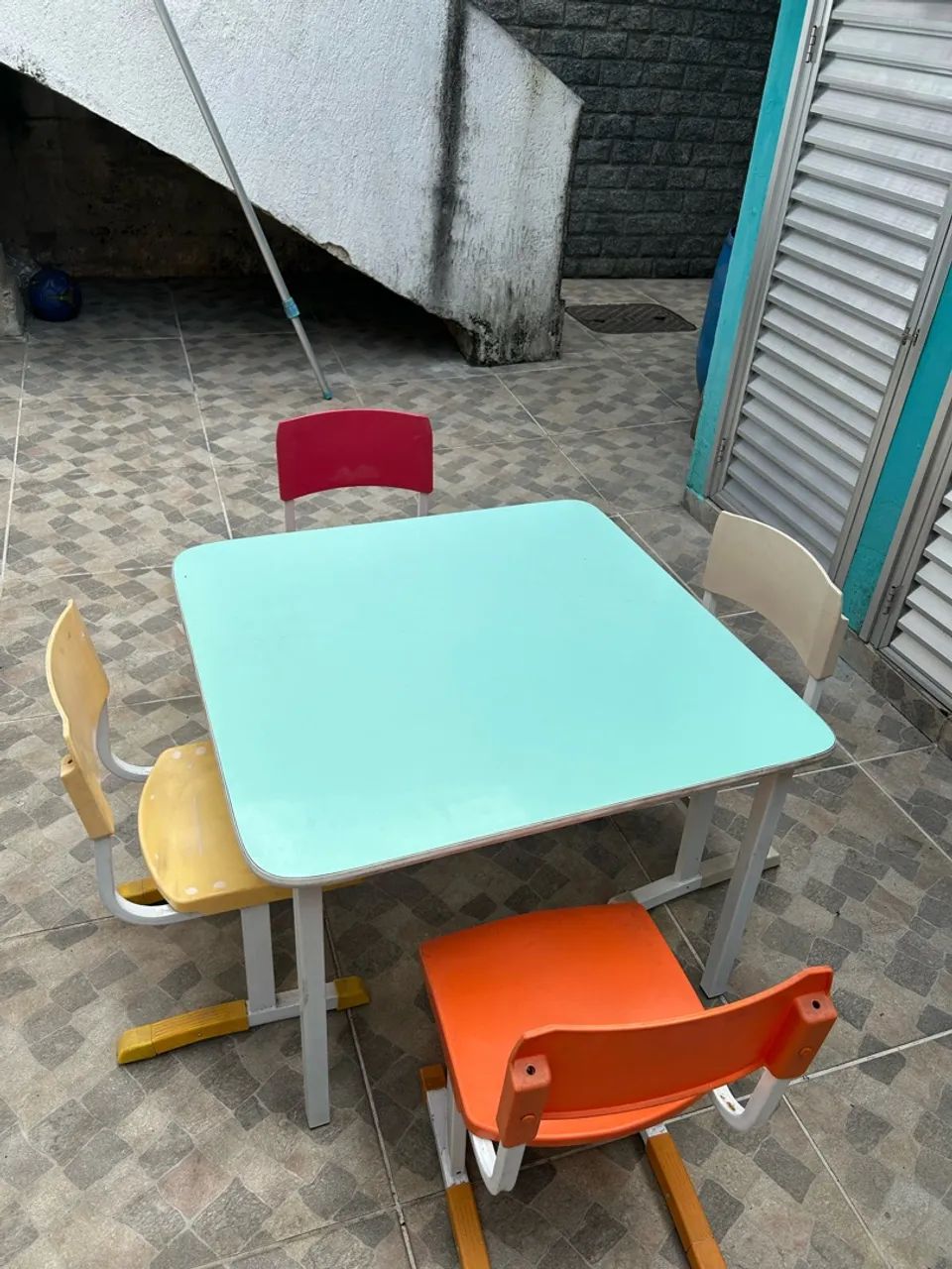 Mesa de 4 cadeiras infantil  - Foto 2