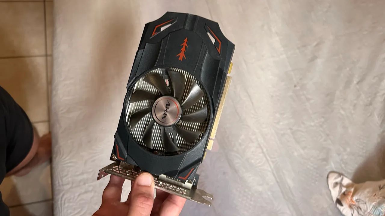 PLACA DE VÍDEO AFOX RX 550 2GB