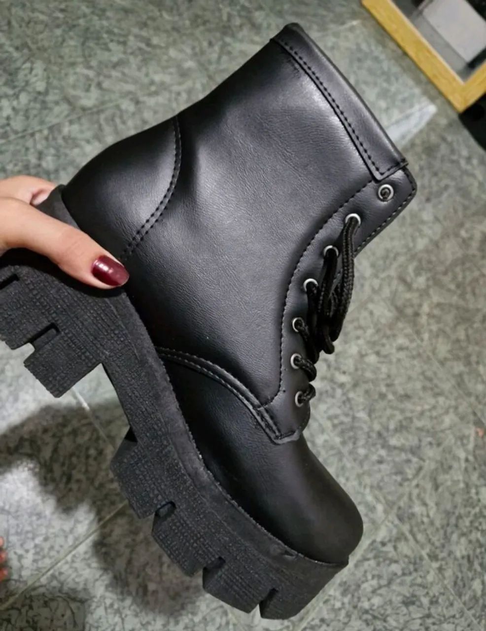 Bota tamanho 37/38 - Foto 2